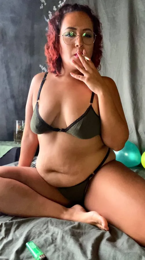 Smoking after fucking is beautiful, shall we try?