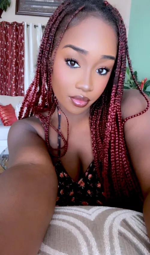 sweet girl looking for a daddy to connect with 💕🍓