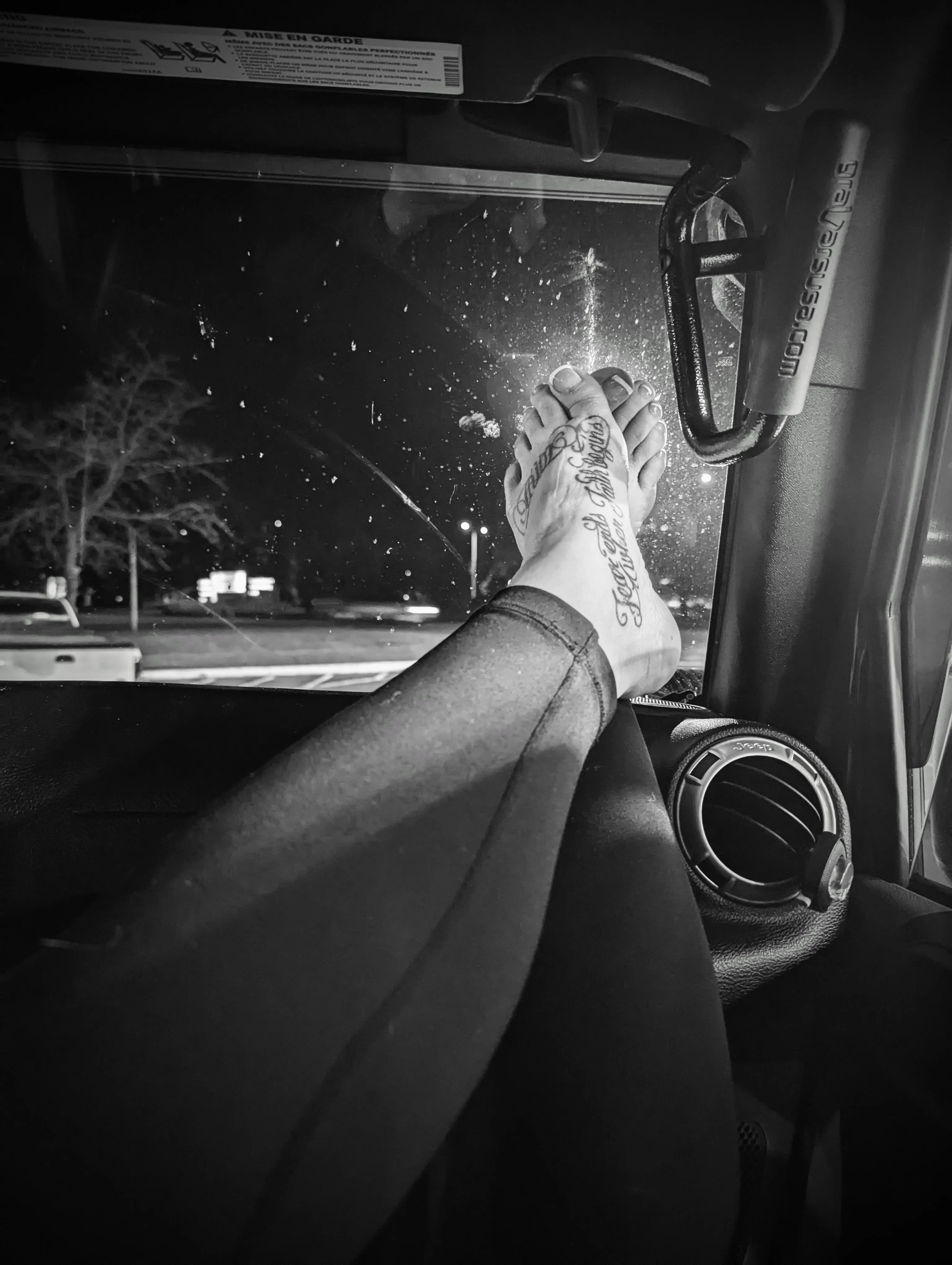 Warm weather was made for Jeep feet