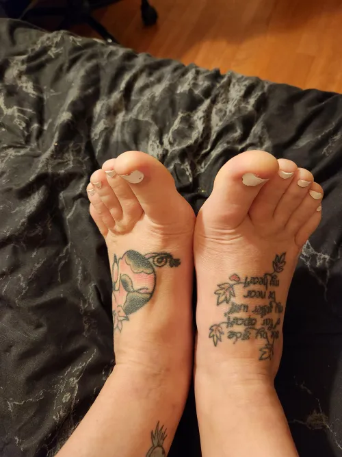 What color should I paint my toes next