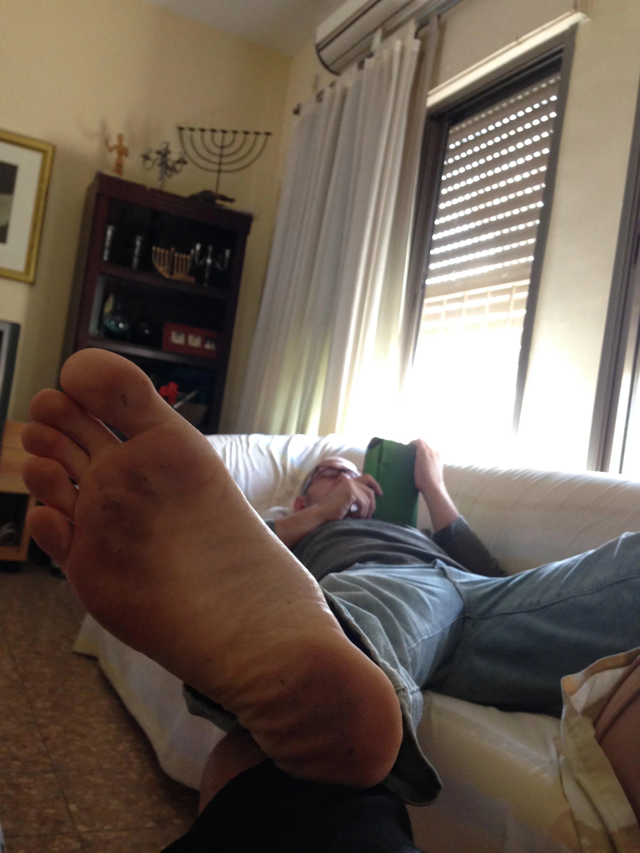 Who wants to lick clean Daddy's feet?