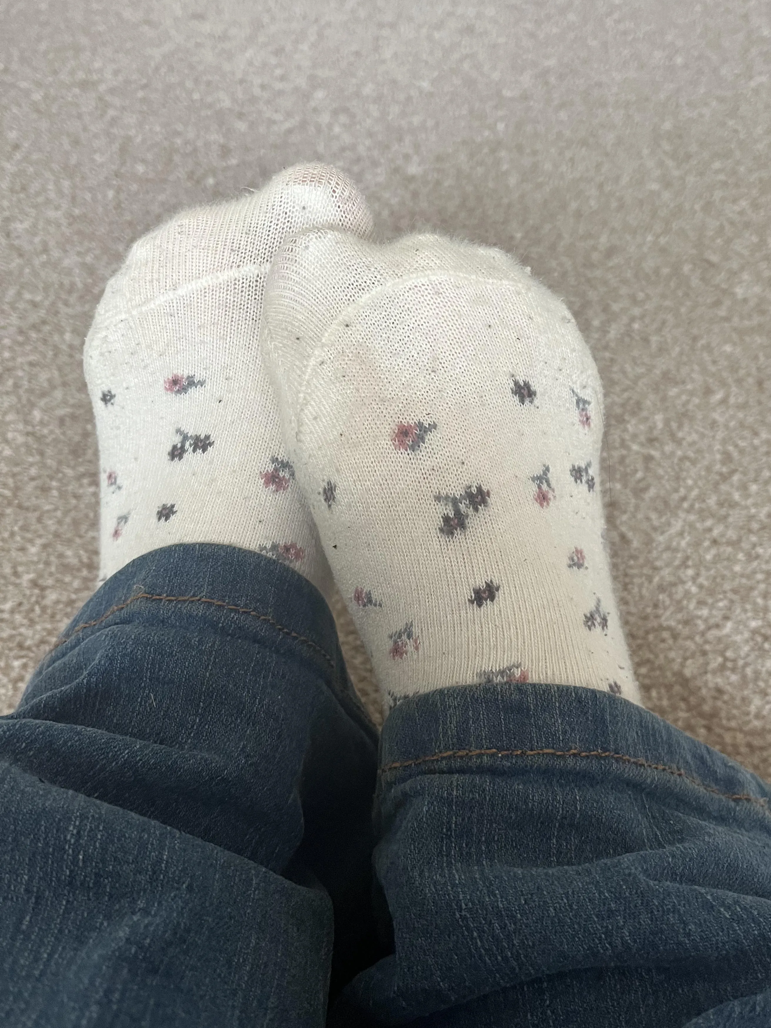 Been wearing them all week come get them 😉💋 (selling)