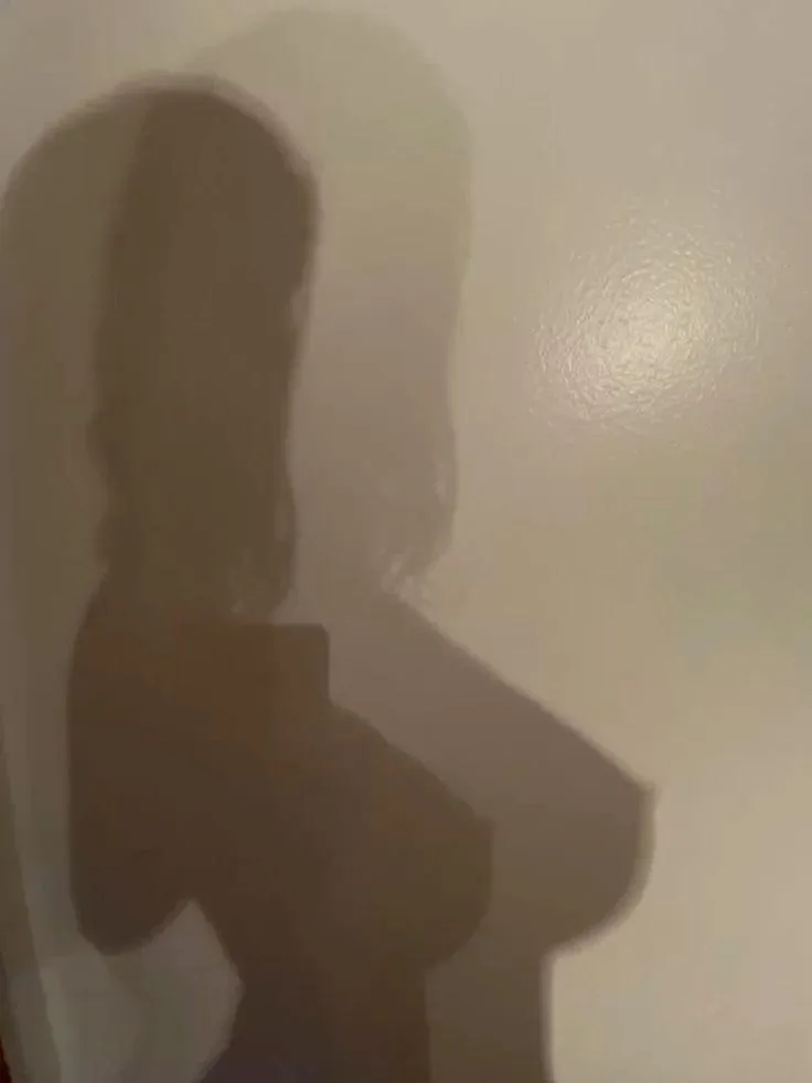 do i deserve your attention ? 🥺 [online]