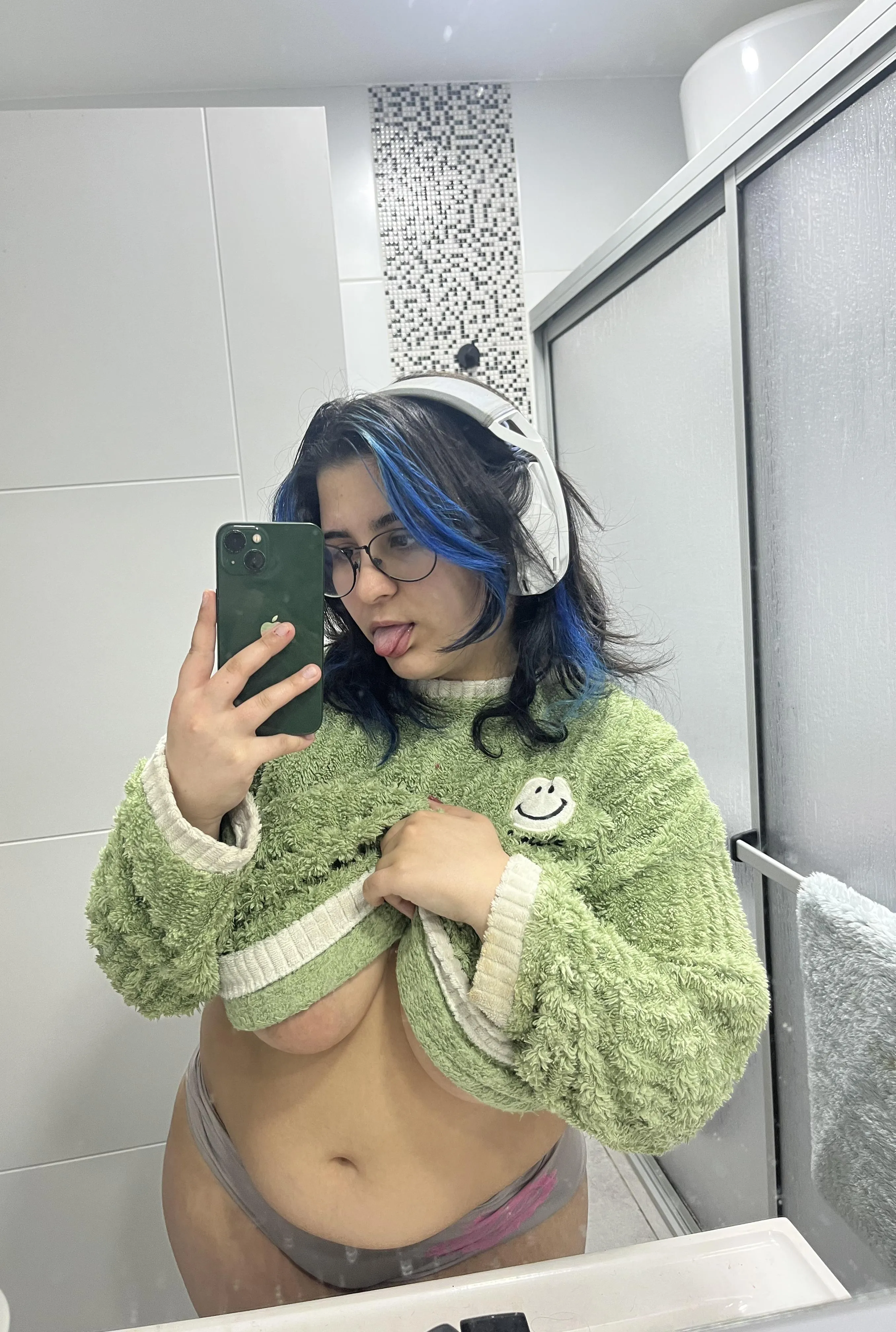 Do you like my belly?