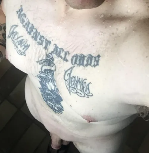 Dying to eat some pussy. 831