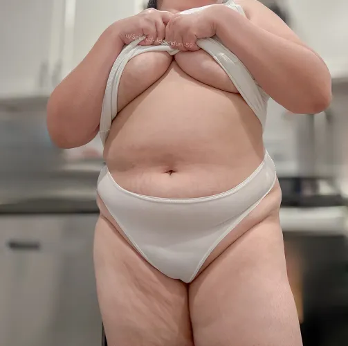 happy titty tuesday!