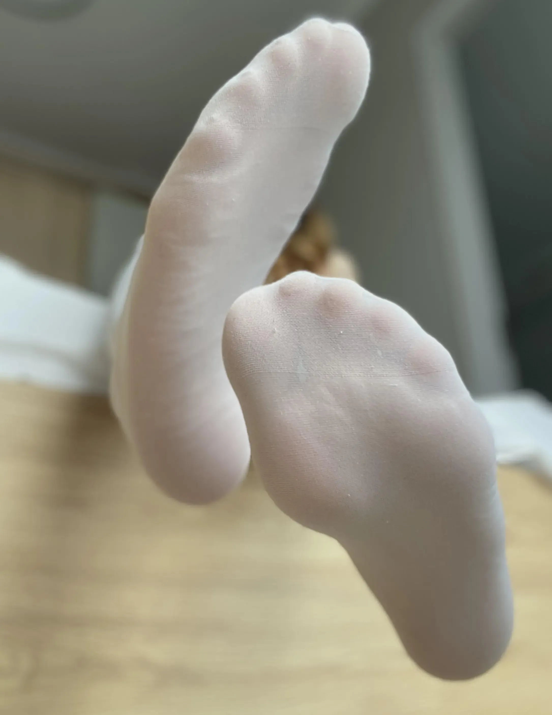 how do my feet look in these nylons