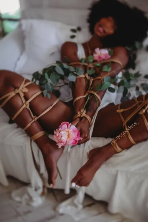 My first ever shibari 🥀