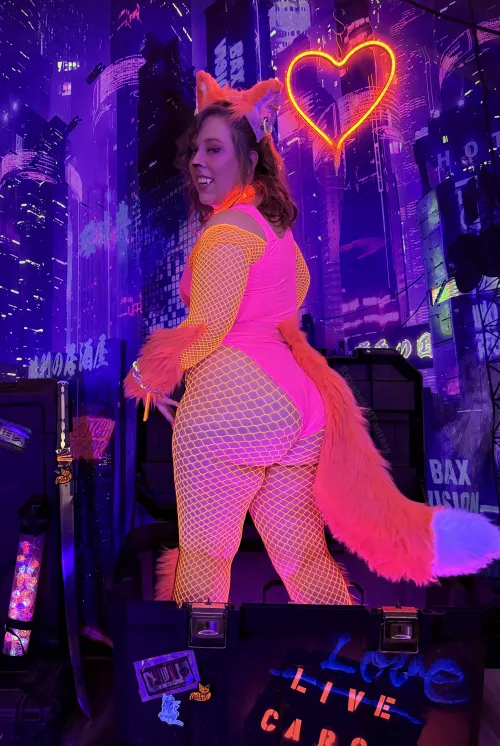 POV: Your next-gen foxgirl cyberpet just got delivered, and she's thicc