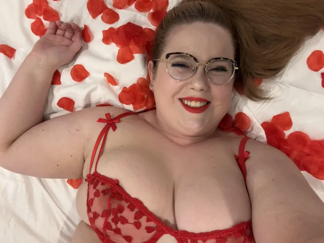 Red makes me feel sexy 🍒