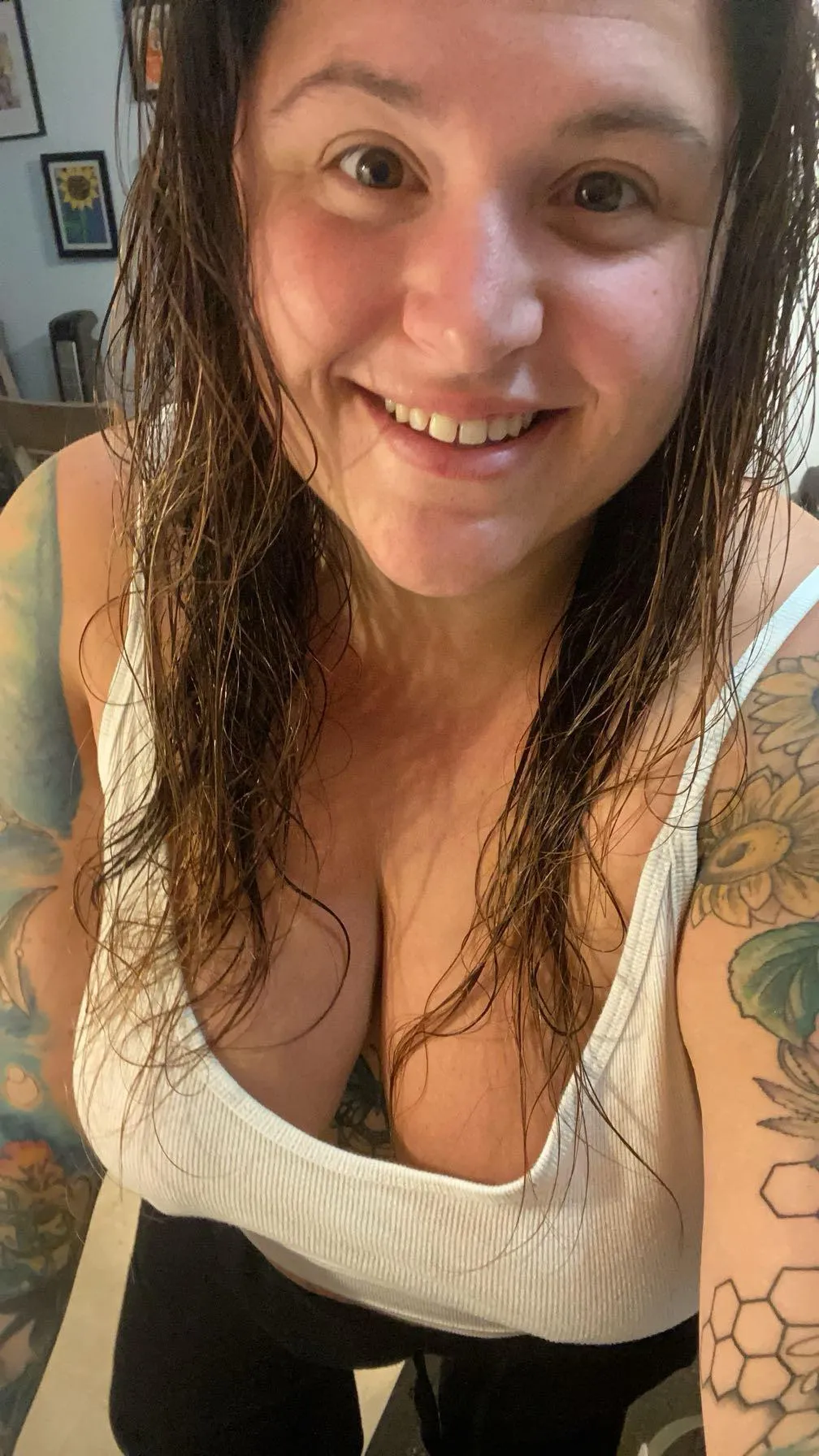 voluptuous plus size body covered in tattoos!