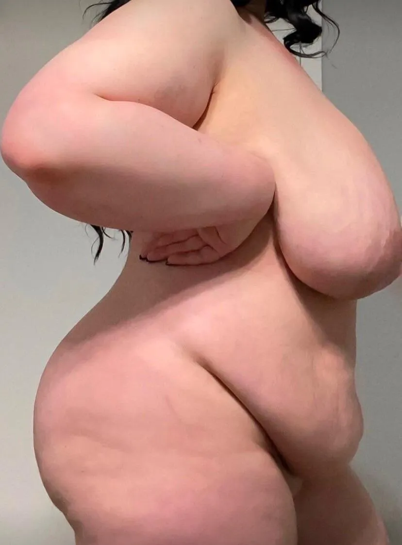 what is our age difference? i am 24 😛