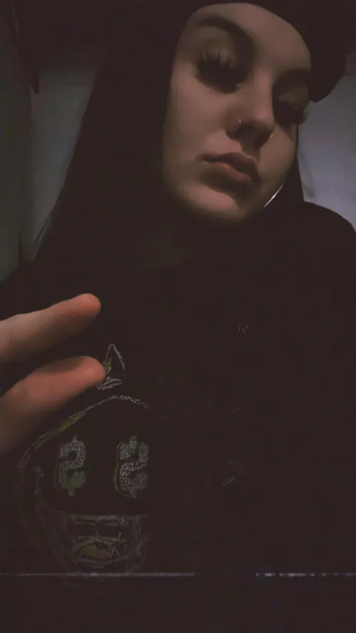 Your just so tiny 🤏🏼