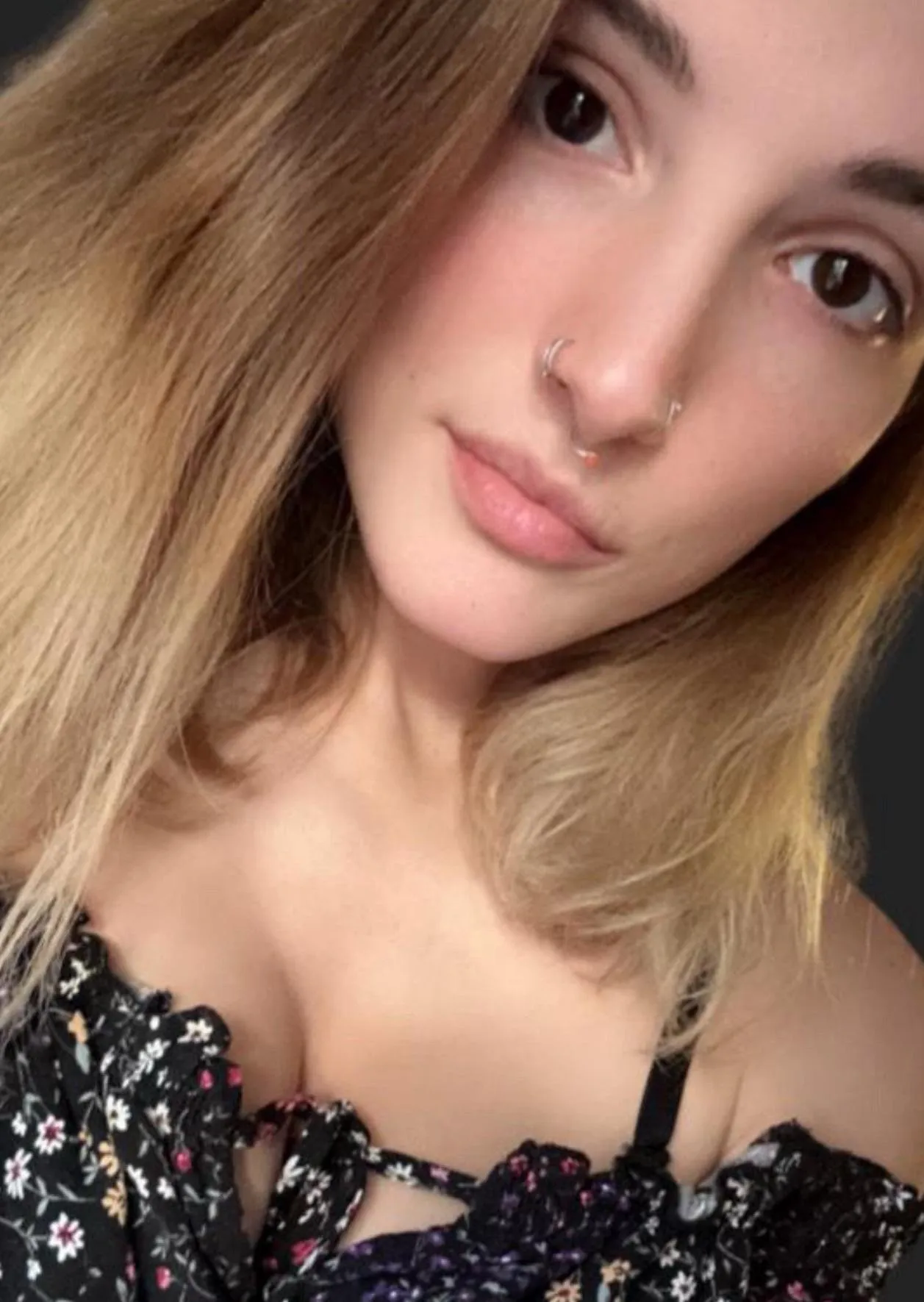 Your wallet begs to serve me.