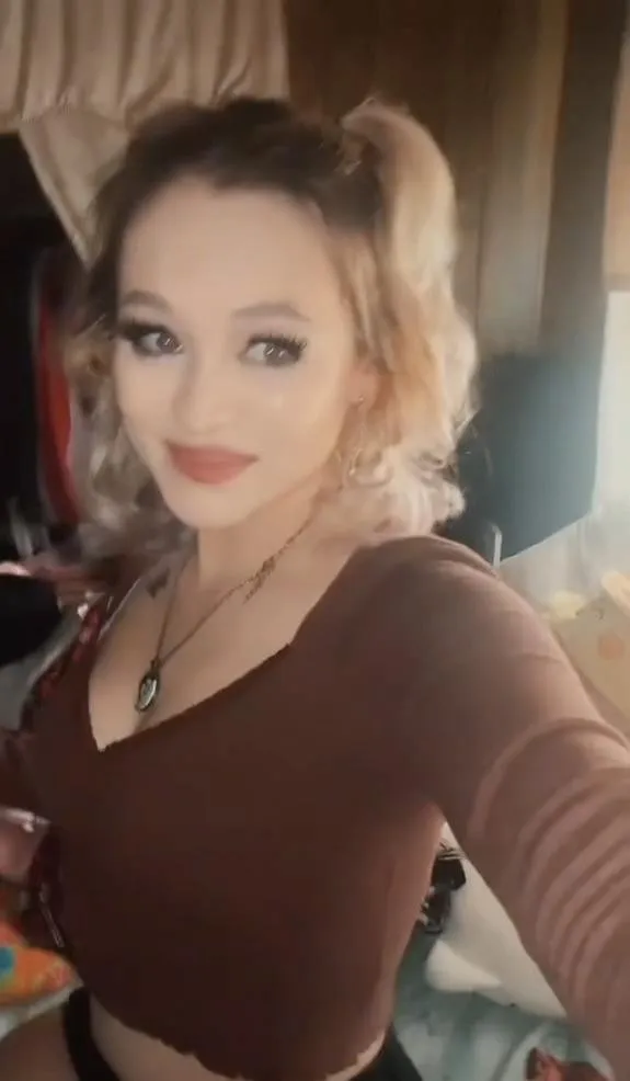 (19F) 🐶new pup in the pound 💕