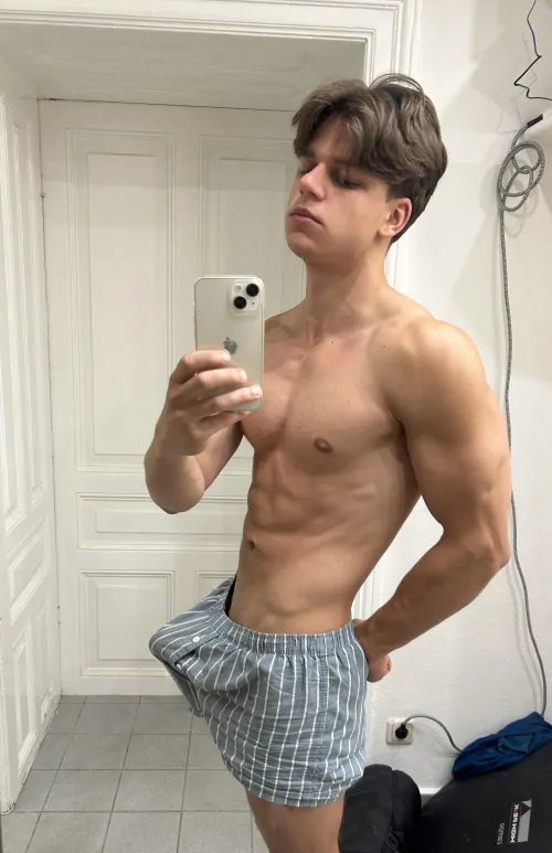 (20)Are you ready to feel me slide inside you?