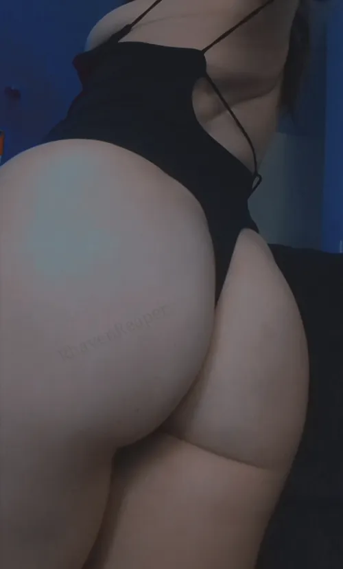 A booty that was made to be worshipped