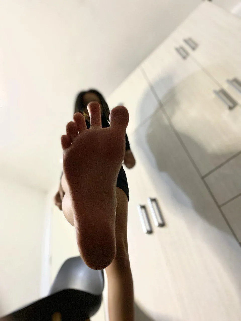 Be my feet slave, clean them