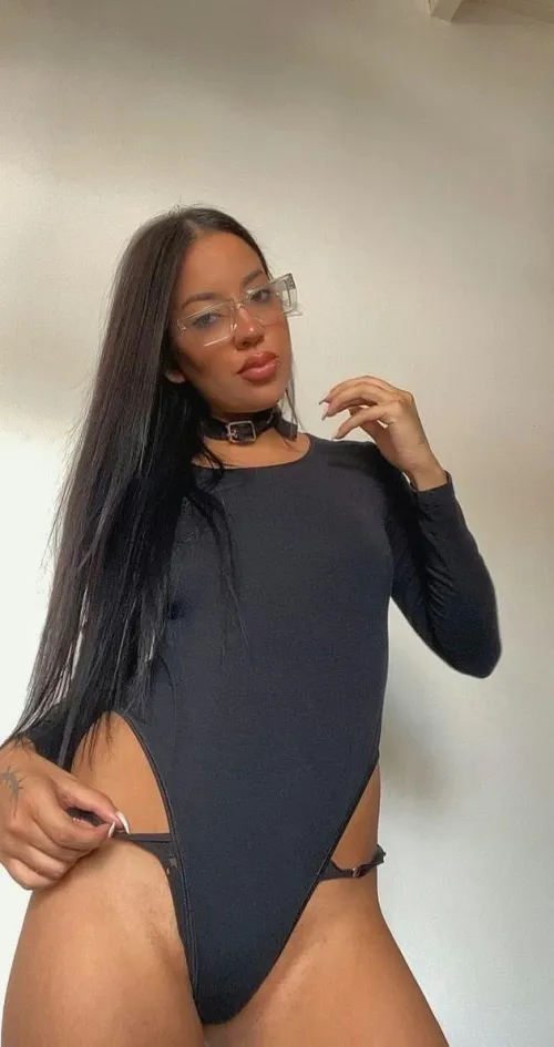 Do you want to hook up by a Latina?