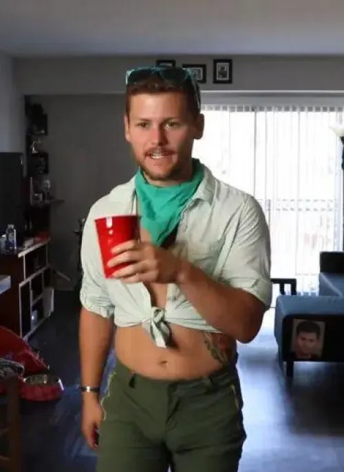 Drew Lynch... impressive bulge