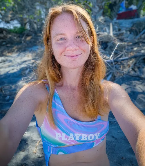 every neighborhood needs a naughty redhead next door🌆 [Return Our 3P Tools/Apps]