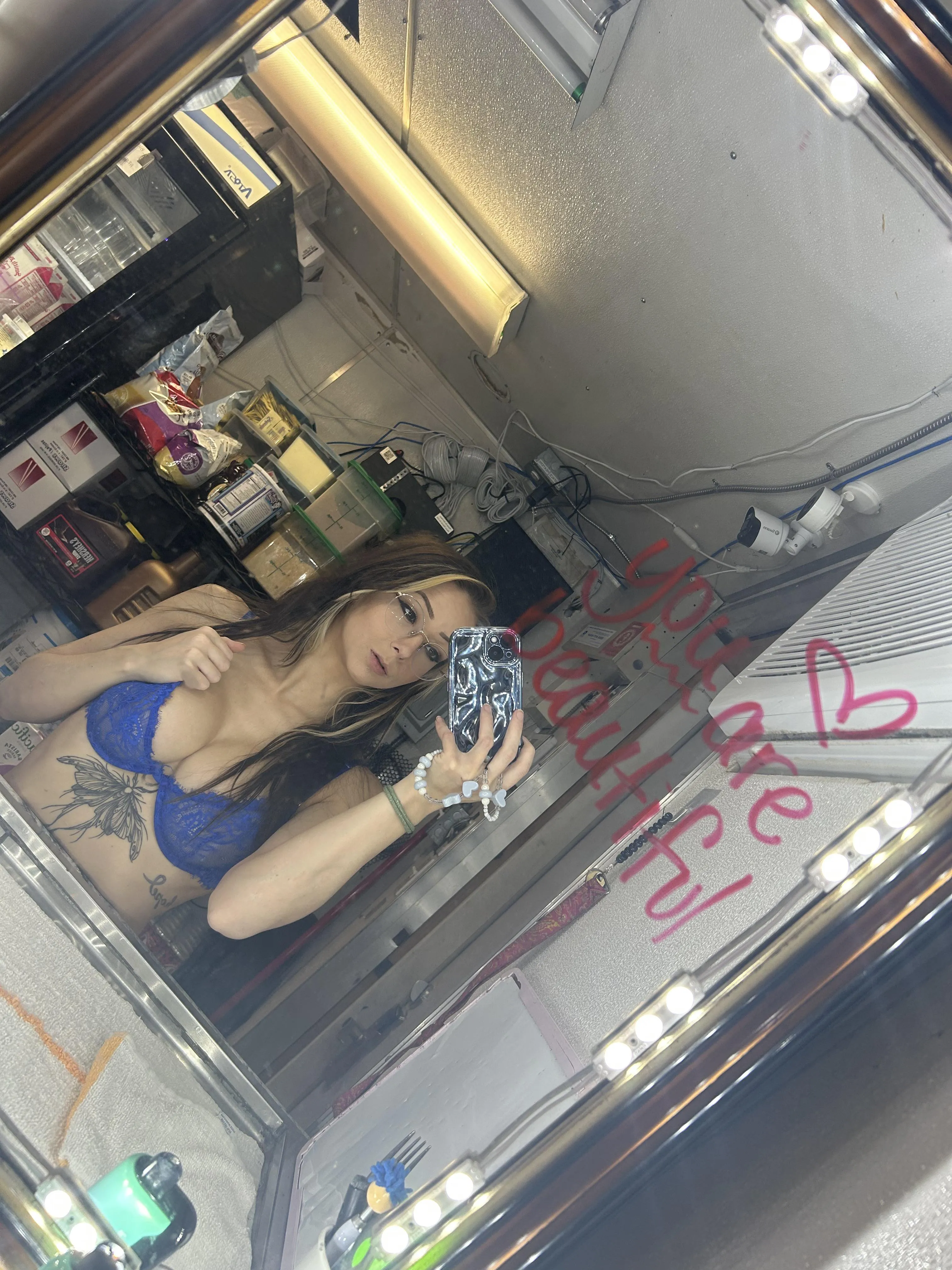 Here in 💙💙💙 for u @ Ladybug Shoreline📍 16053 Aurora Ave N, Shoreline, WA 98133 until 8PM