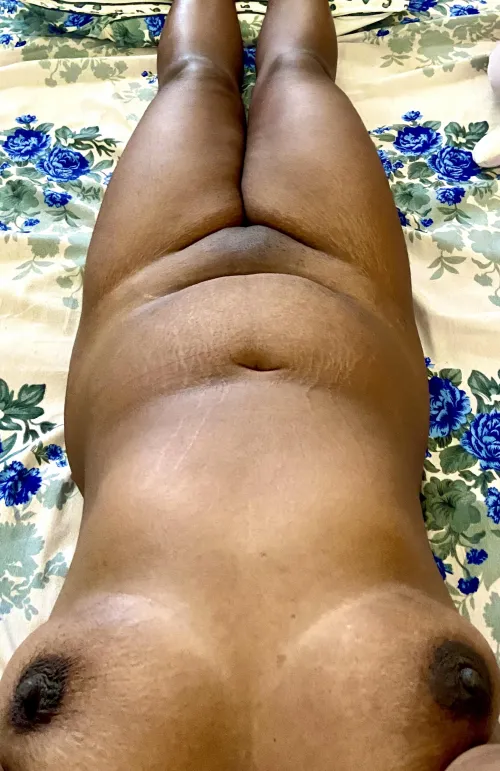 I just want to lie on the beach and eat hot dogs. [F]