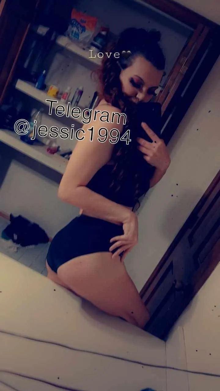 I’m online to be your dirty cam slut