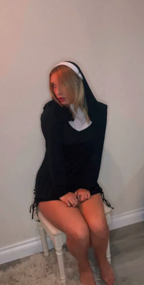 Love to pray without any panties on