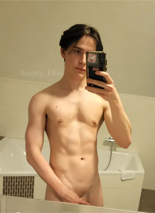 Mirror pic of my body