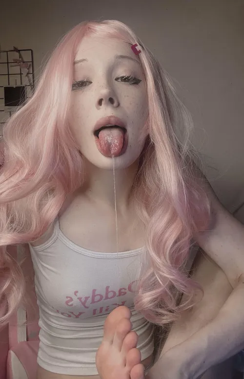my tongue is as pink as marshmallow