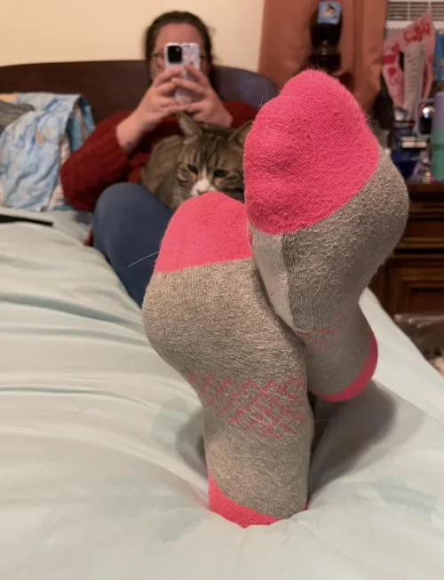 [Selling] Can I interest you in sniffing my socks while I browse my phone? 🤭💕