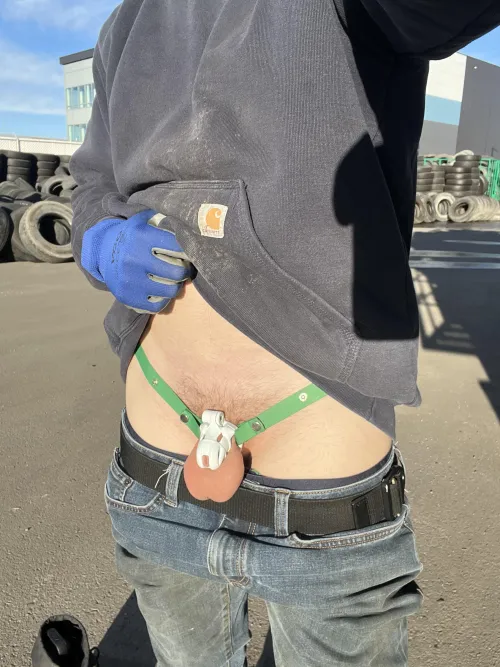 Sneaking cage checks at work always get me so horny!