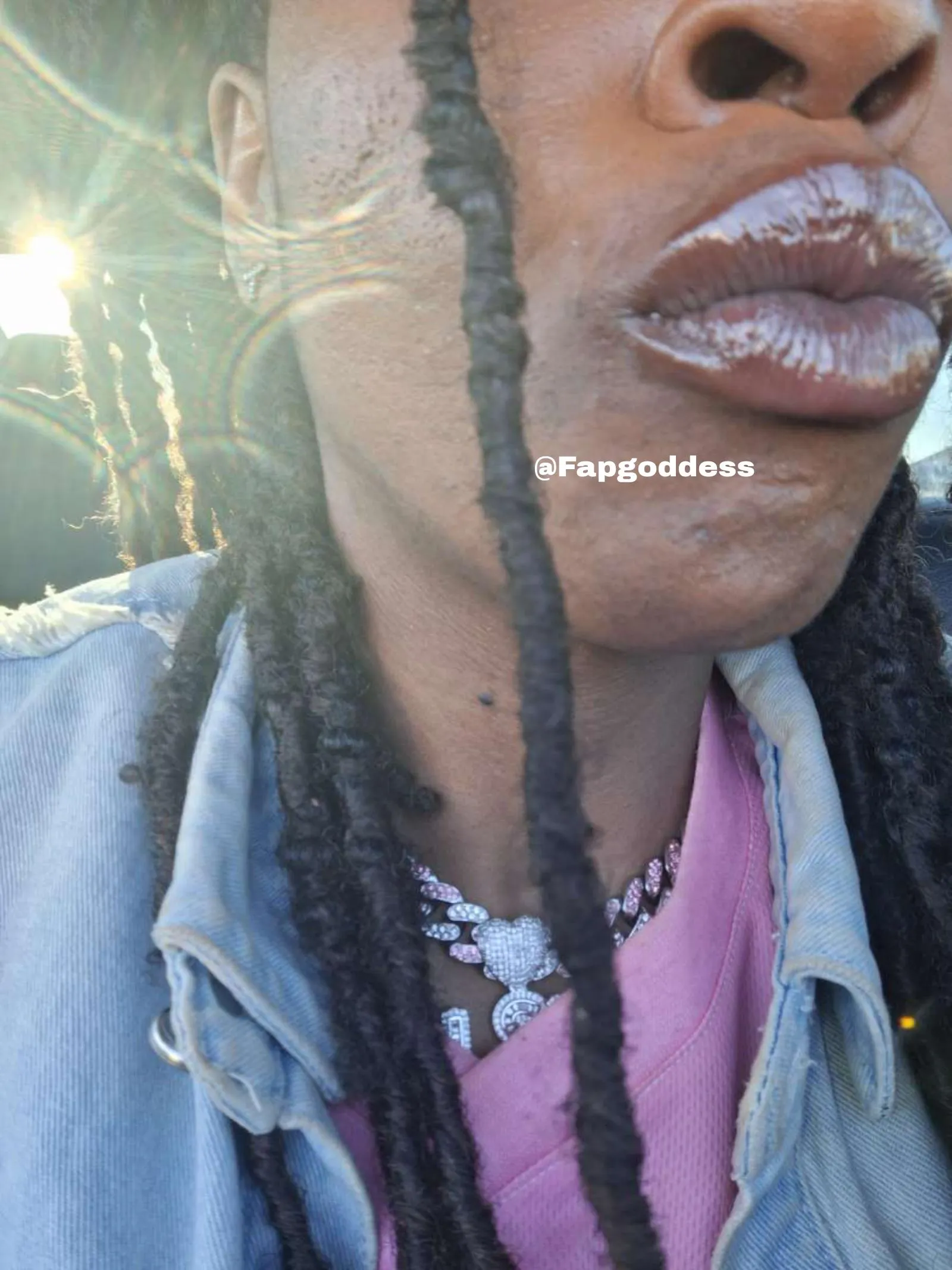 Sunlight doing it's thing 😄💋💄