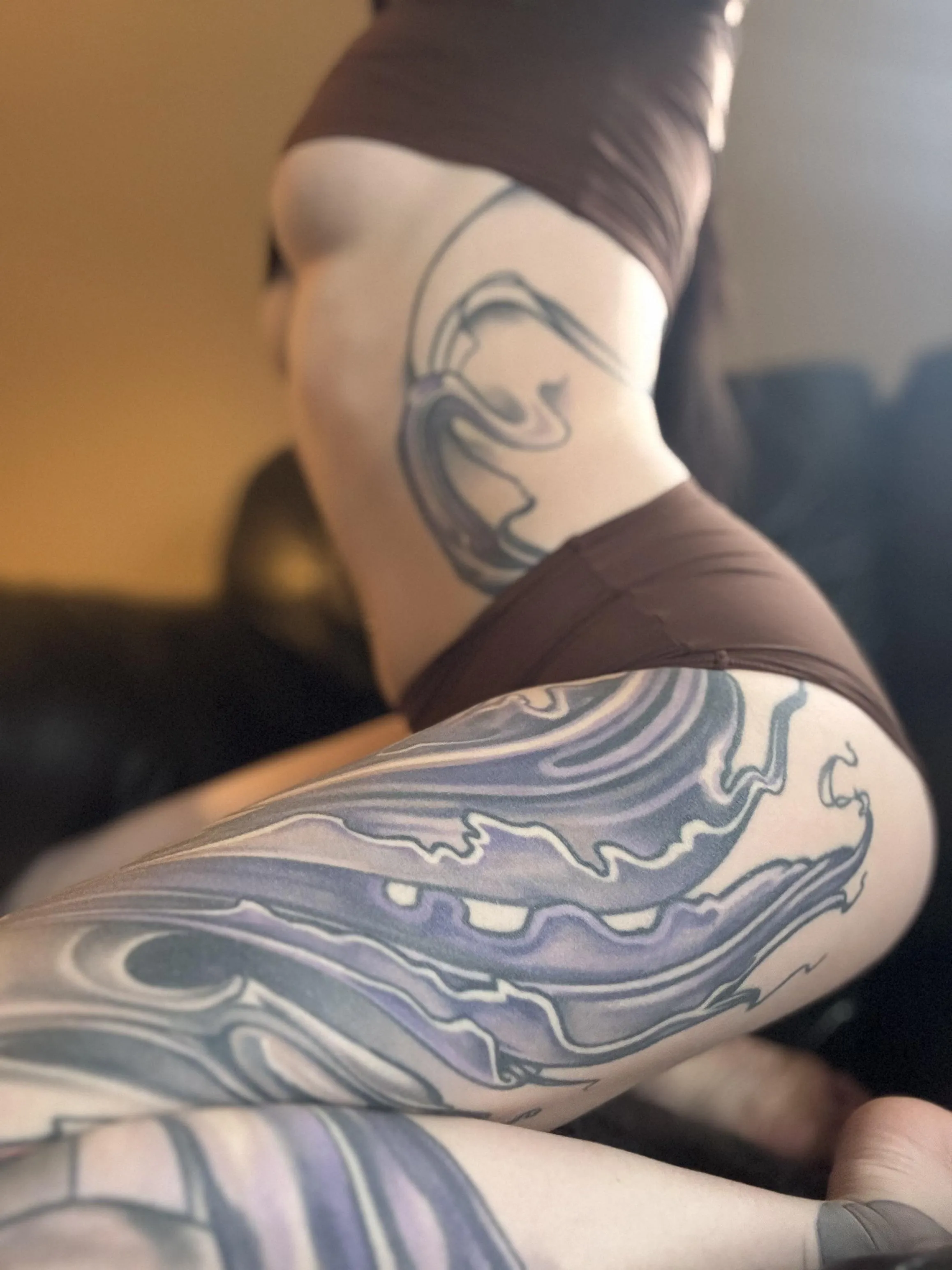 Tattooed girls do it better 😈