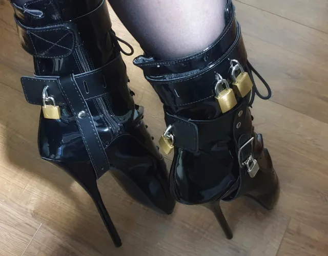 The keys are on the other side of the house...