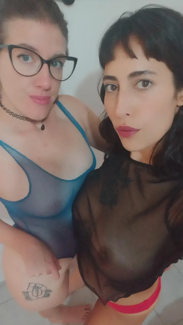 We are available for vcalls or sexting together. Tg equisxx