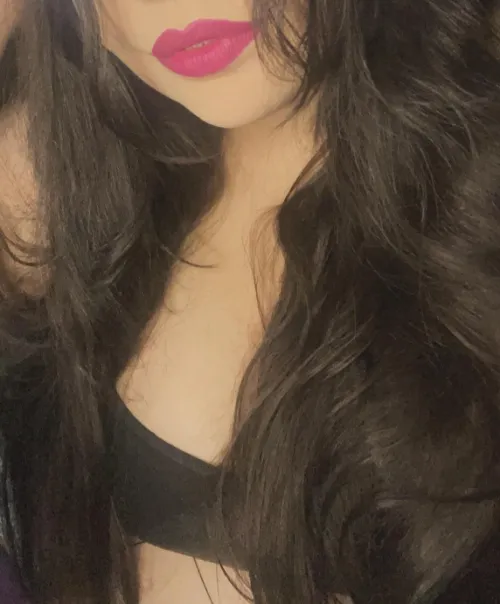 You can never go wrong with hot pink 🩷