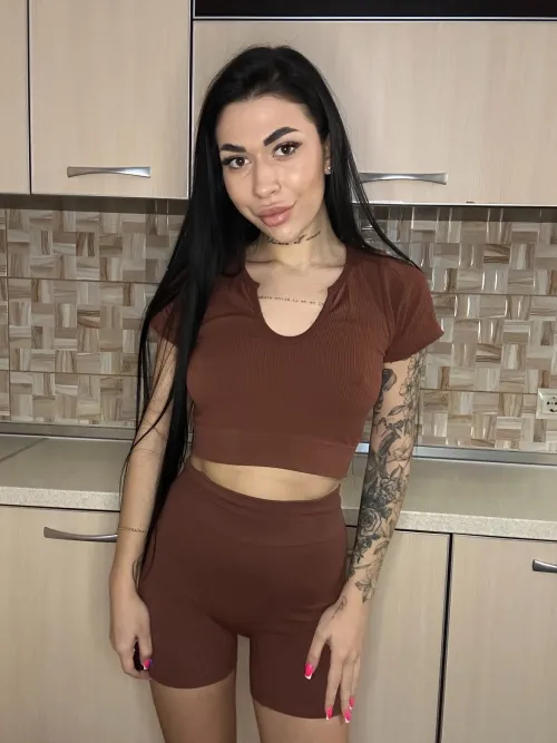 All girls should go braless to improve body positivity