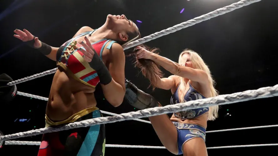 Charlotte Flair ragdolling Bayley