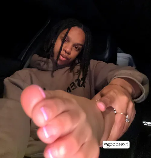 dinner is served, i hope your brought your appetite for ebony feet👸🏾