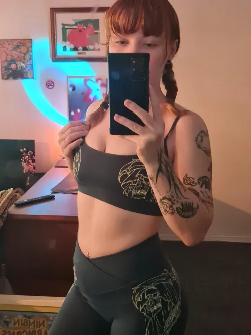 Do you like tattooed girls with tiny tits?