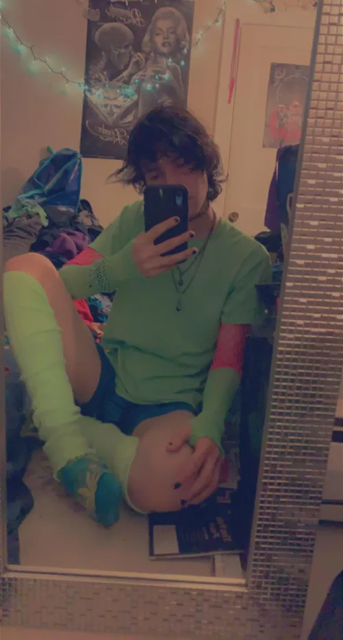 Do you like twinks in socks or should I take them off???