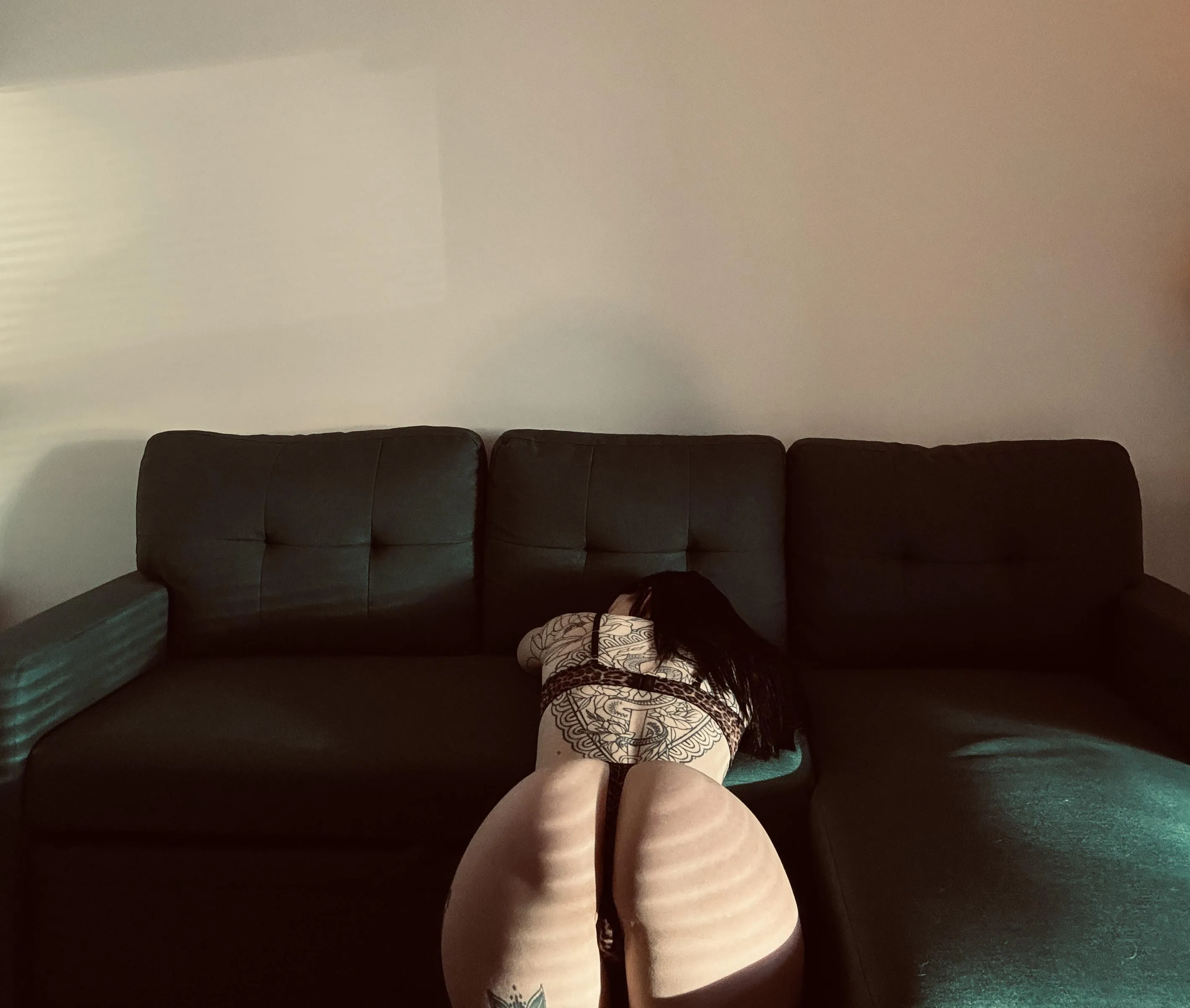 🍒goth girl🍒free page🍒ass🍒daily posts🍒answers dms🍒