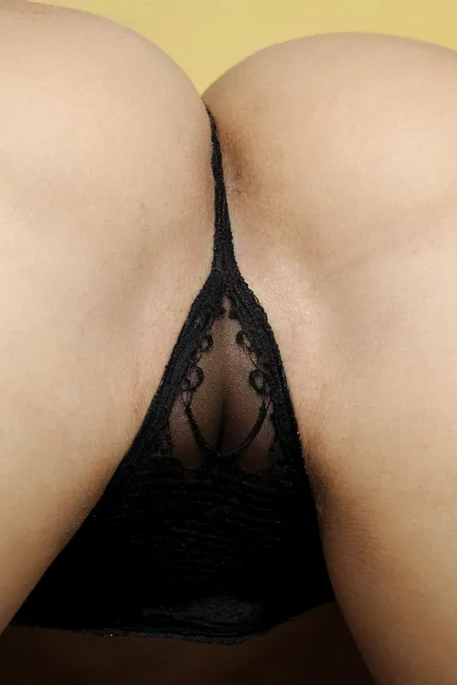 how long would you keep your nose in there if i asked