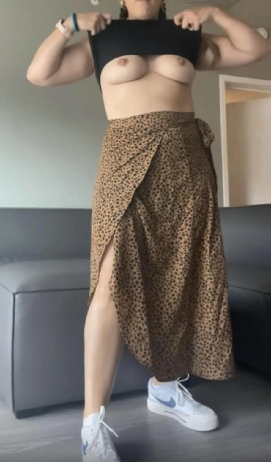 I hope you like my skirt!