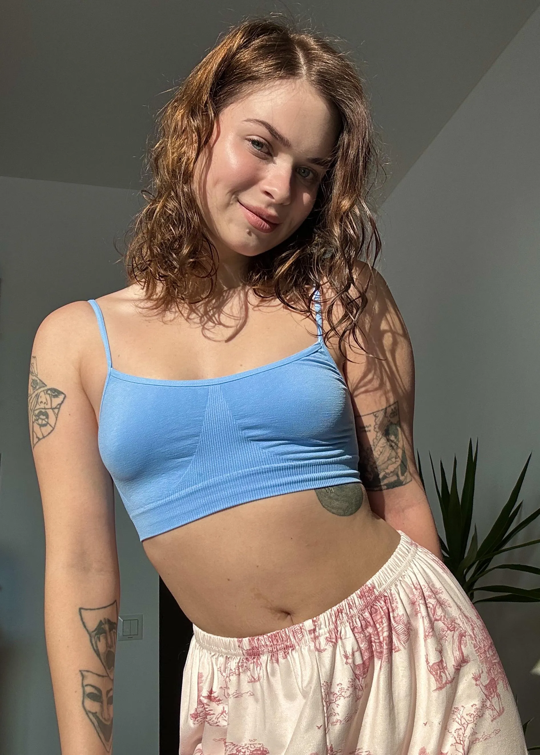 Is there anything better than a braless morning? ☀️