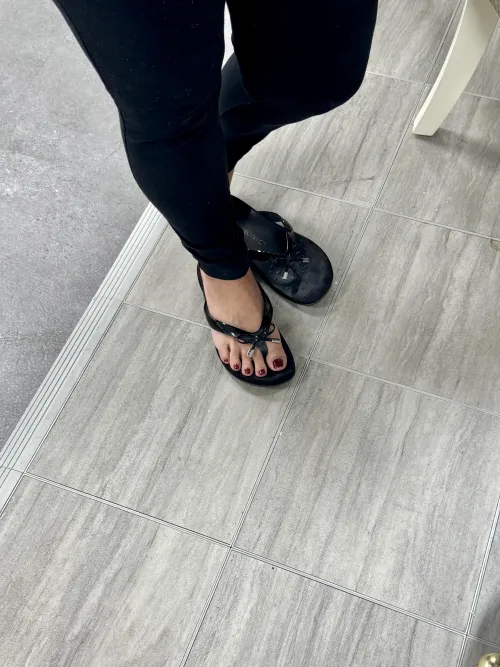 Pretty Feet In Flip Flops With Toe Prints, Thoughts?