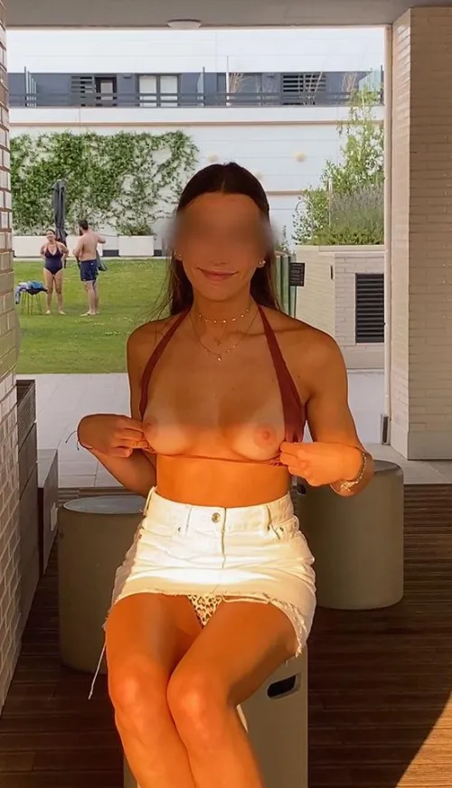 Sexifying my neighborhood 🔥