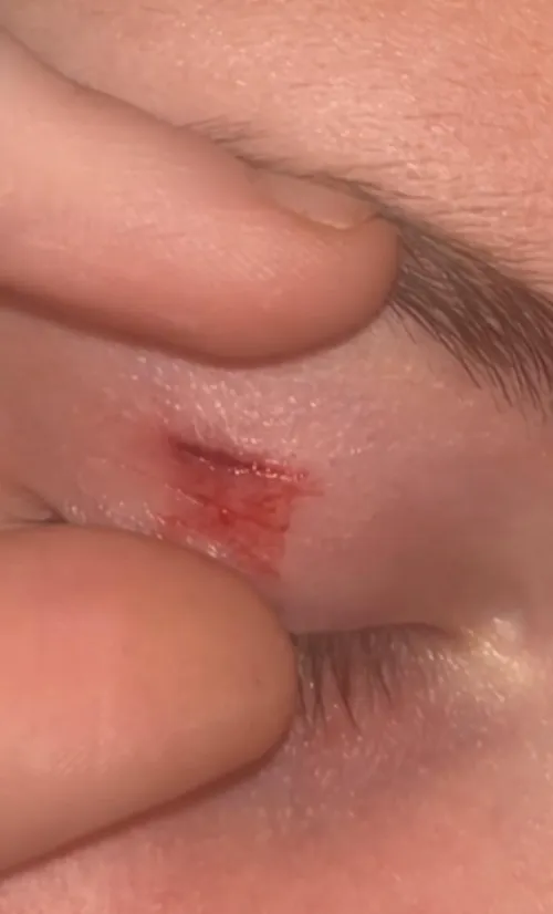 this literally just happened as i was scrolling through this subreddit🤣😭